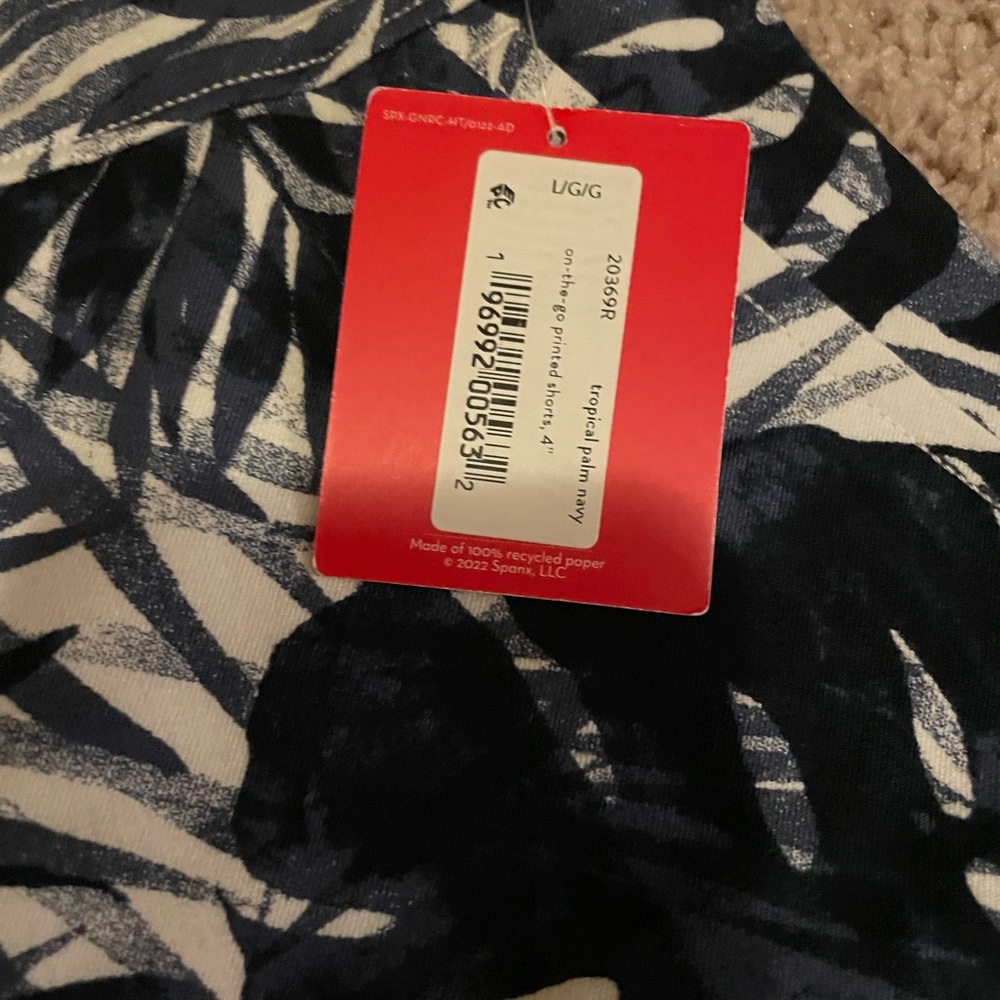 Spanx navy and white shorts. Pull on. New with tags